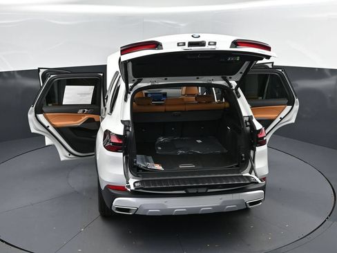 New 2026 BMW X5 xDrive40i w/ Climate Comfort Package AWD/4WD image 48