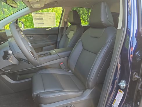 New 2025 Nissan Murano SV image 11