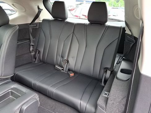Used 2025 Acura MDX SH-AWD w/ Technology Package image 8