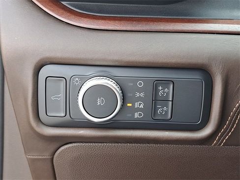 Used 2022 Ford Explorer King Ranch w/ Technology Package image 28