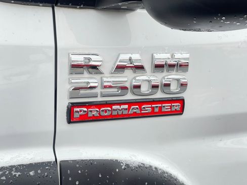 Used 2020 RAM ProMaster 2500 w/ Interior Convenience Group image 32