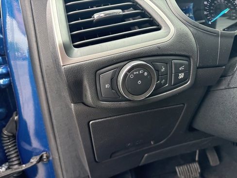 Used 2022 Ford Edge SEL w/ Convenience Package image 8