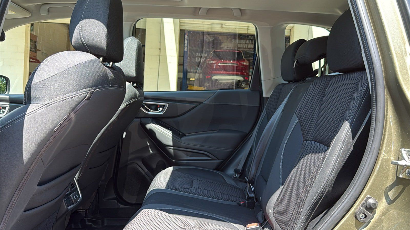 Certified 2022 Subaru Forester Premium AWD/4WD image 22