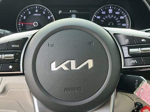 Used 2023 Kia Forte LXS image 13