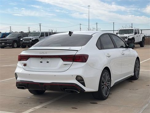 Used 2022 Kia Forte GT w/ GT2 Package image 9