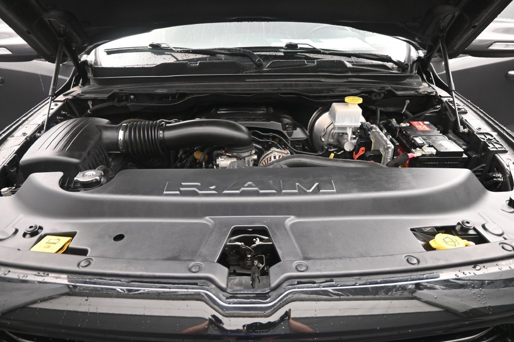 Used 2020 RAM 1500 Big Horn AWD/4WD image 40