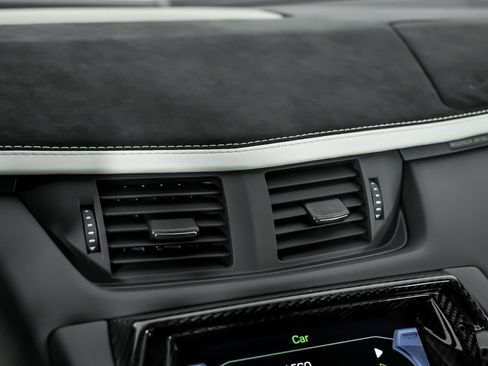 Used 2019 Lamborghini Aventador SVJ image 39