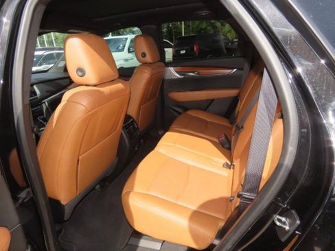 Used 2023 Cadillac XT5 Premium Luxury FWD image 19