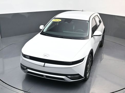 Certified 2024 Hyundai Ioniq 5 SEL image 19