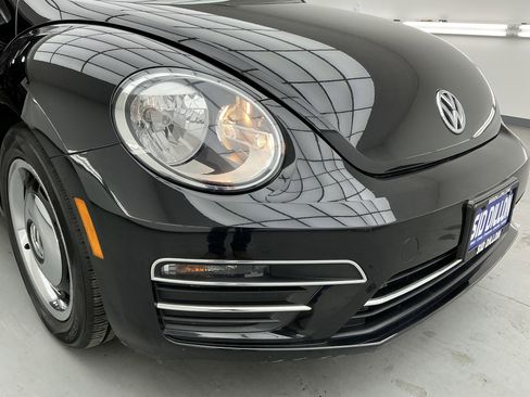 Used 2018 Volkswagen Beetle 2.0T Coast image 25