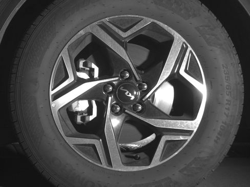 Used 2025 Kia Sportage LX image 12