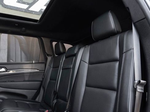 Used 2020 Jeep Grand Cherokee Overland image 50