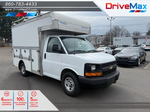 Used 2015 Chevrolet Express 3500 image 1