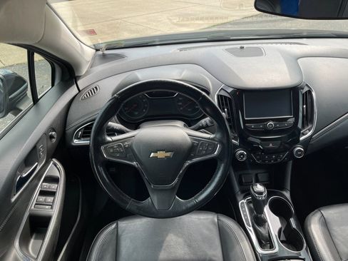 Used 2017 Chevrolet Cruze Premier image 15