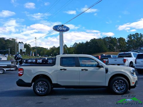 New 2025 Ford Maverick XLT w/ XLT Luxury Package image 6