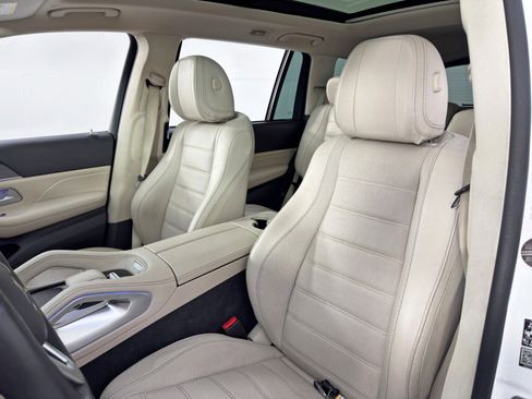 Used 2020 Mercedes-Benz GLS 580 4MATIC image 48