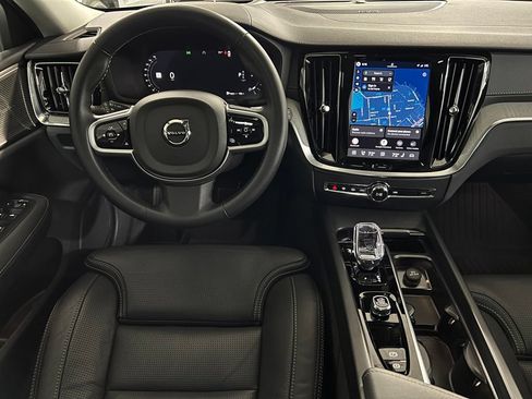 Used 2026 Volvo V60 B5 Cross Country Ultra w/ Climate Package AWD/4WD image 32