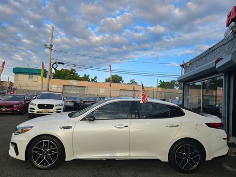 Used 2020 Kia Optima SE image 2