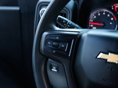 Used 2020 Chevrolet Silverado 1500 Custom w/ Custom Value Package image 31