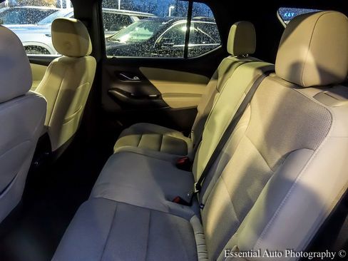 Used 2023 Chevrolet Traverse LS w/ Safety Package image 16