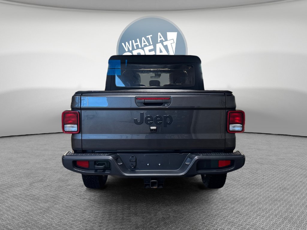 Used 2023 Jeep Gladiator Sport AWD/4WD image 5