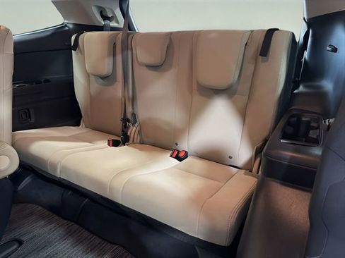 Used 2024 Subaru Ascent Premium w/ Convenience Package image 30