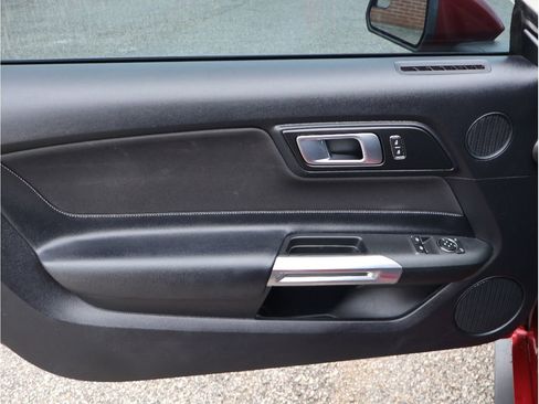 Used 2018 Ford Mustang Coupe w/ Ecoboost Performance Package image 13