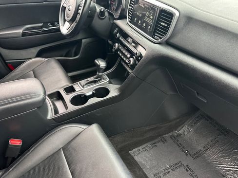 Used 2021 Kia Sportage EX image 19