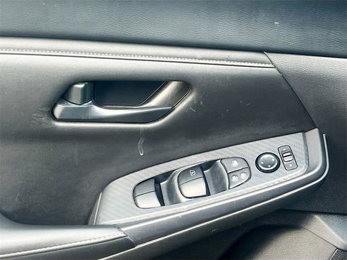 Certified 2024 Nissan Sentra S image 16