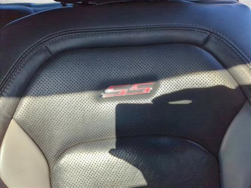 Used 2019 Chevrolet Camaro SS RWD image 22