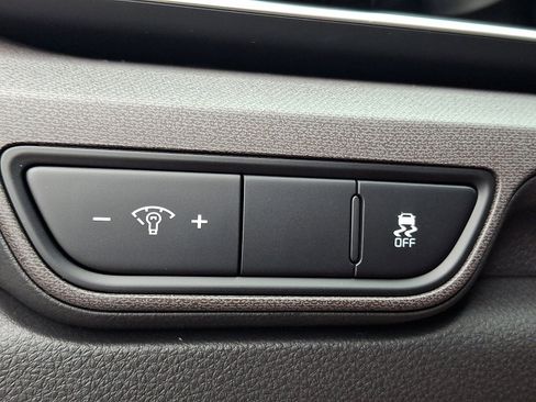 New 2026 Kia Carnival EX FWD image 18