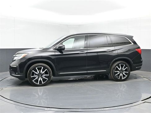 Used 2021 Honda Pilot Touring image 6