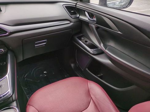Used 2023 MAZDA CX-9 Carbon Edition image 17
