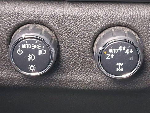 Used 2021 GMC Canyon Denali image 24