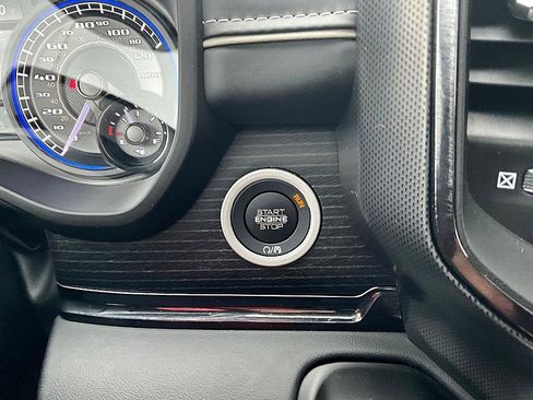 Used 2022 RAM 1500 Limited image 17
