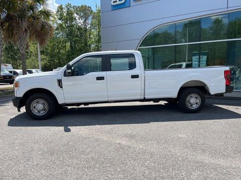 Used 2020 Ford F250 XL w/ Power Equipment Group RWD image 2