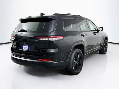 Used 2022 Jeep Grand Cherokee L Laredo AWD/4WD image 7
