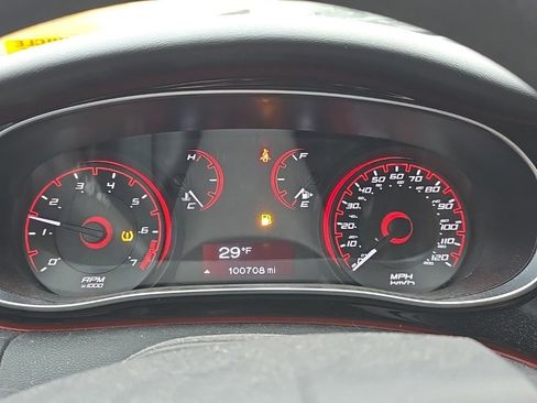 Used 2015 Dodge Dart SXT image 21