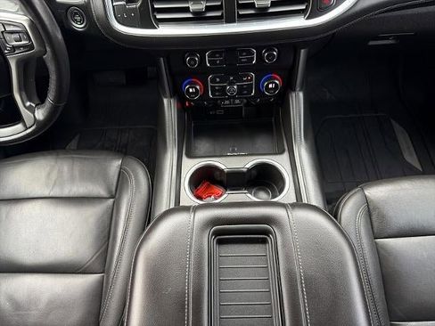 Used 2021 Chevrolet Suburban Z71 w/ Z71 Off-Road Package image 19