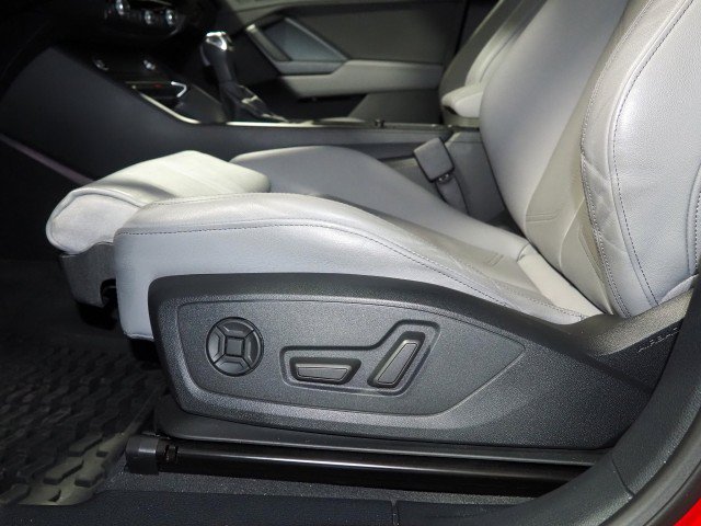 Used 2023 Audi Q3 quattro 2.0T Premium Plus w/ Premium Plus Package AWD/4WD image 61