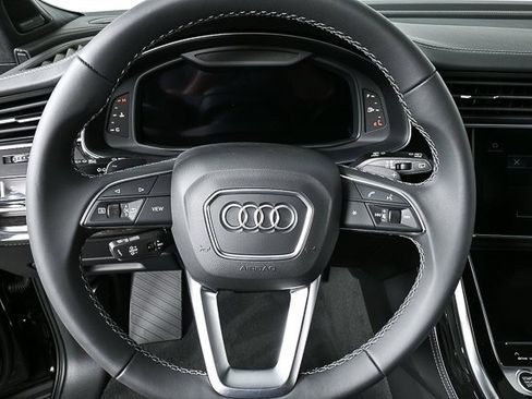 New 2025 Audi Q7 3.0T Prestige image 9