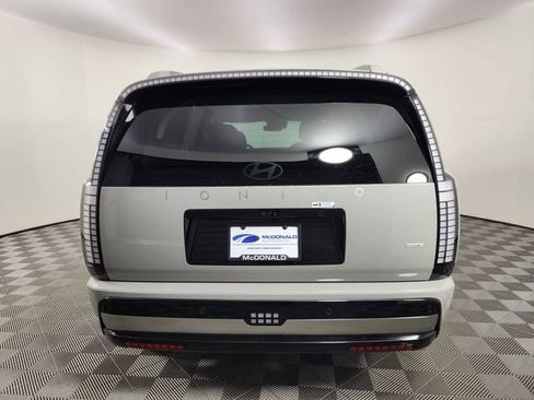 New 2026 Hyundai Ioniq 9 Calligraphy AWD/4WD image 4