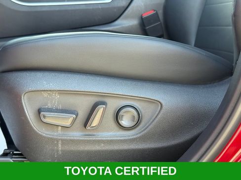Certified 2026 Toyota Highlander XLE AWD/4WD image 10