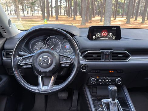 Used 2017 MAZDA CX-5 Grand Touring w/ Premium Package image 3