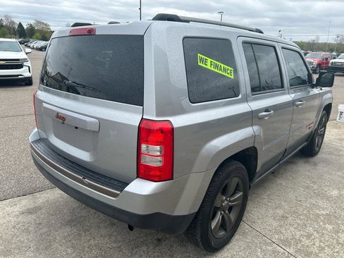 Used 2016 Jeep Patriot 75th Anniversary w/ Power Value Group FWD image 5