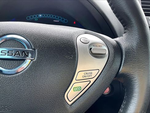 Used 2015 Nissan Leaf S w/ Charge Package FWD image 23