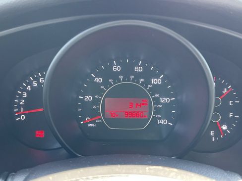 Used 2019 Kia Soul FWD image 28