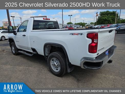 Used 2025 Chevrolet Silverado 2500 W/T w/ WT Convenience Package AWD/4WD image 8