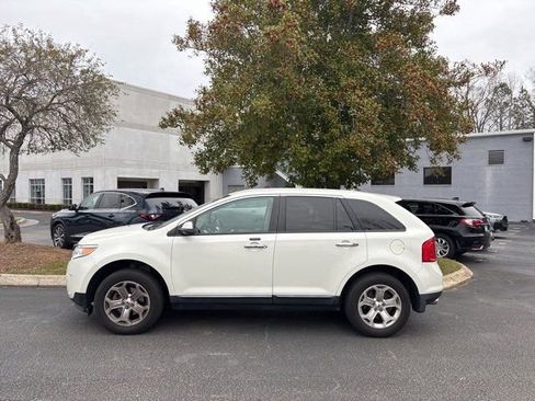 Used 2011 Ford Edge SEL image 1