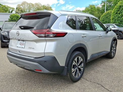 Certified 2023 Nissan Rogue SV w/ SV Premium B Package AWD/4WD image 8